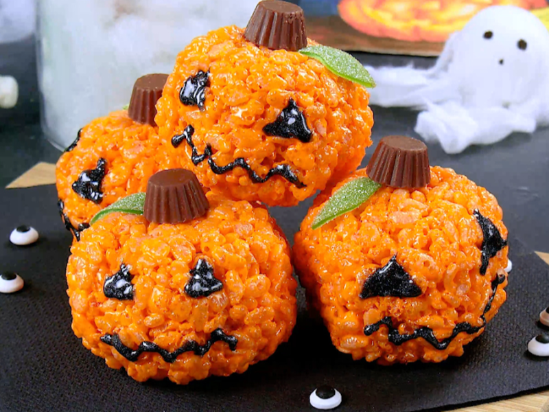 Halloween-KÃ¼rbisse aus Marshmallows und Rice Krispies