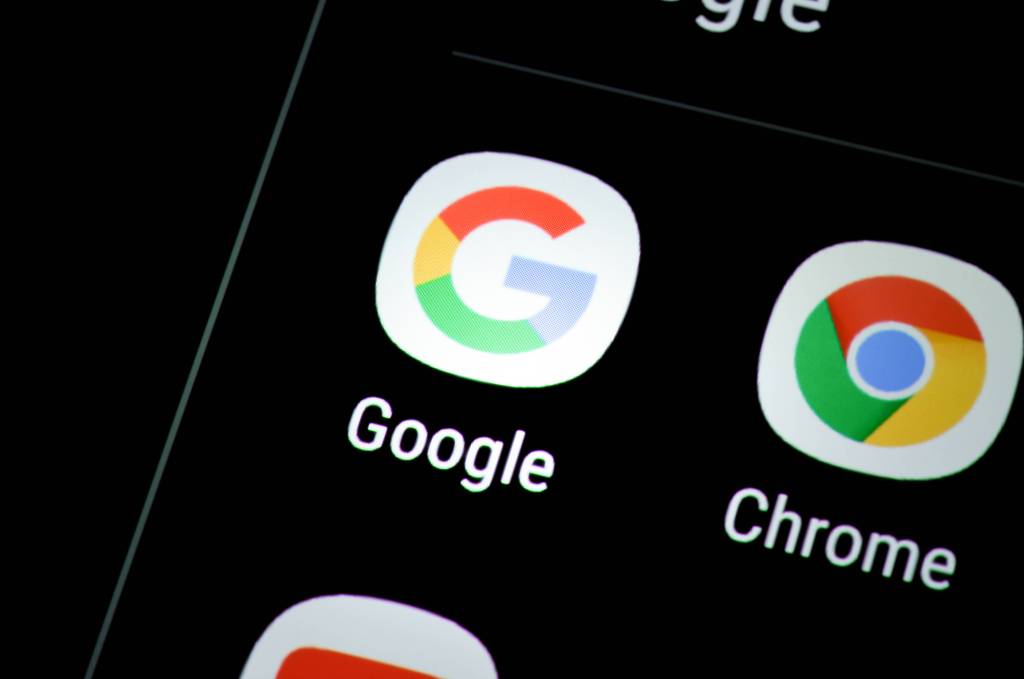 Handydsiplay mit Google-Icon 