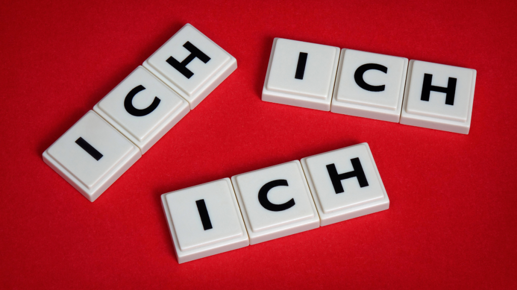 Ich, ich, ich scrabble Buchstaben