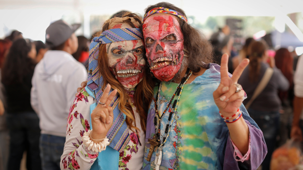 Halloween-Kostüm für Paare, Zombie-Mann und Zombie-Frau