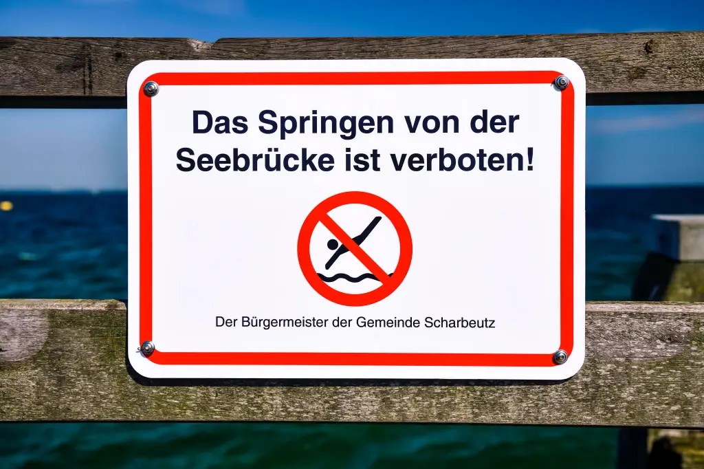 Halte dich von Seebrücken fern!