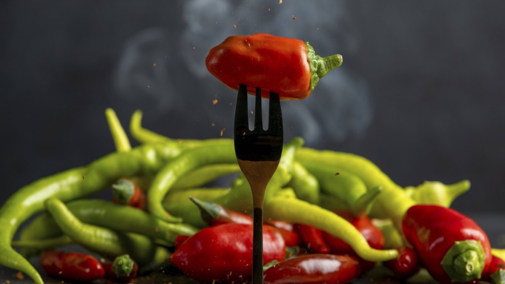 Chilis und Zwiebel